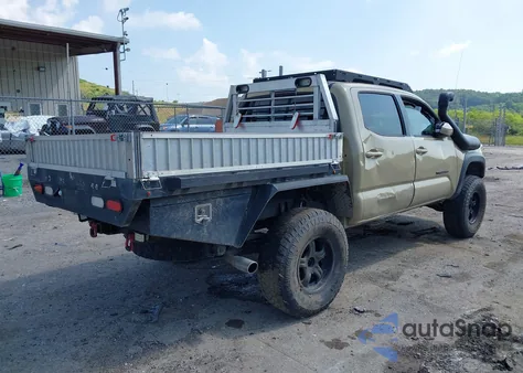 2018 Toyota Tacoma Trd Off Road z USA, uszkodzony, nr VIN 5TFCZ5ANXJX145730